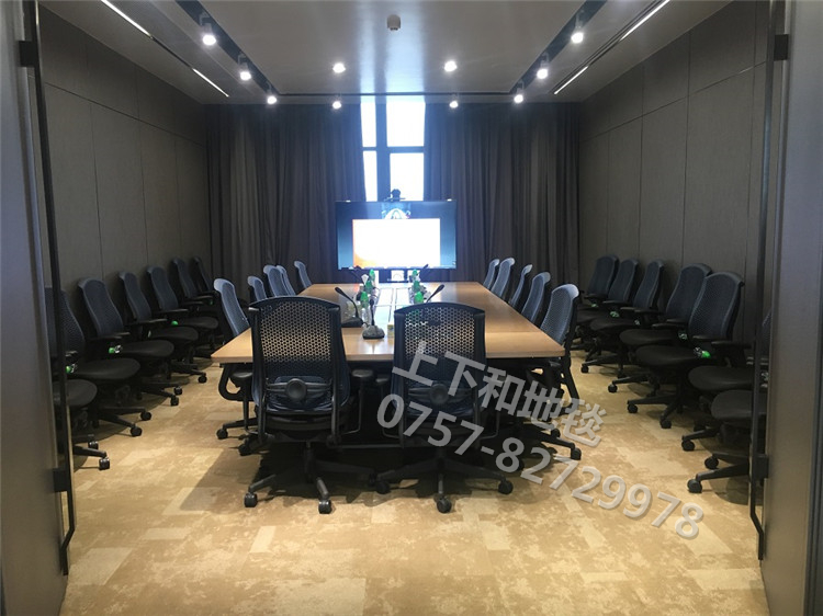 聯(lián)塑總部辦公地毯工程1