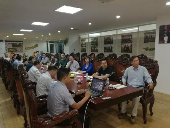 康通集團向代表團介紹歡樂谷項目